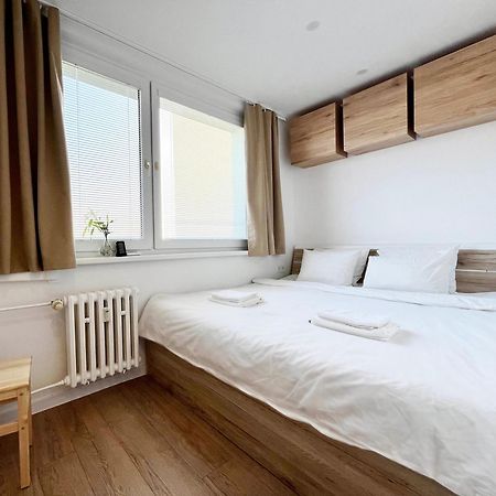 Elegant Escape Apartment III - Free Parking, Easy Access To City Center Bratysława Zewnętrze zdjęcie