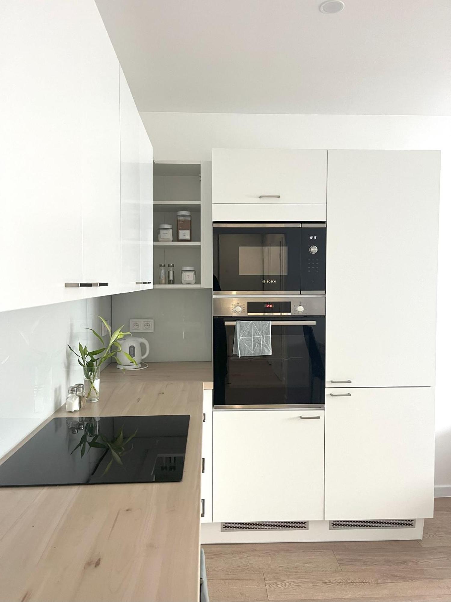 Elegant Escape Apartment III - Free Parking, Easy Access To City Center Bratysława Zewnętrze zdjęcie